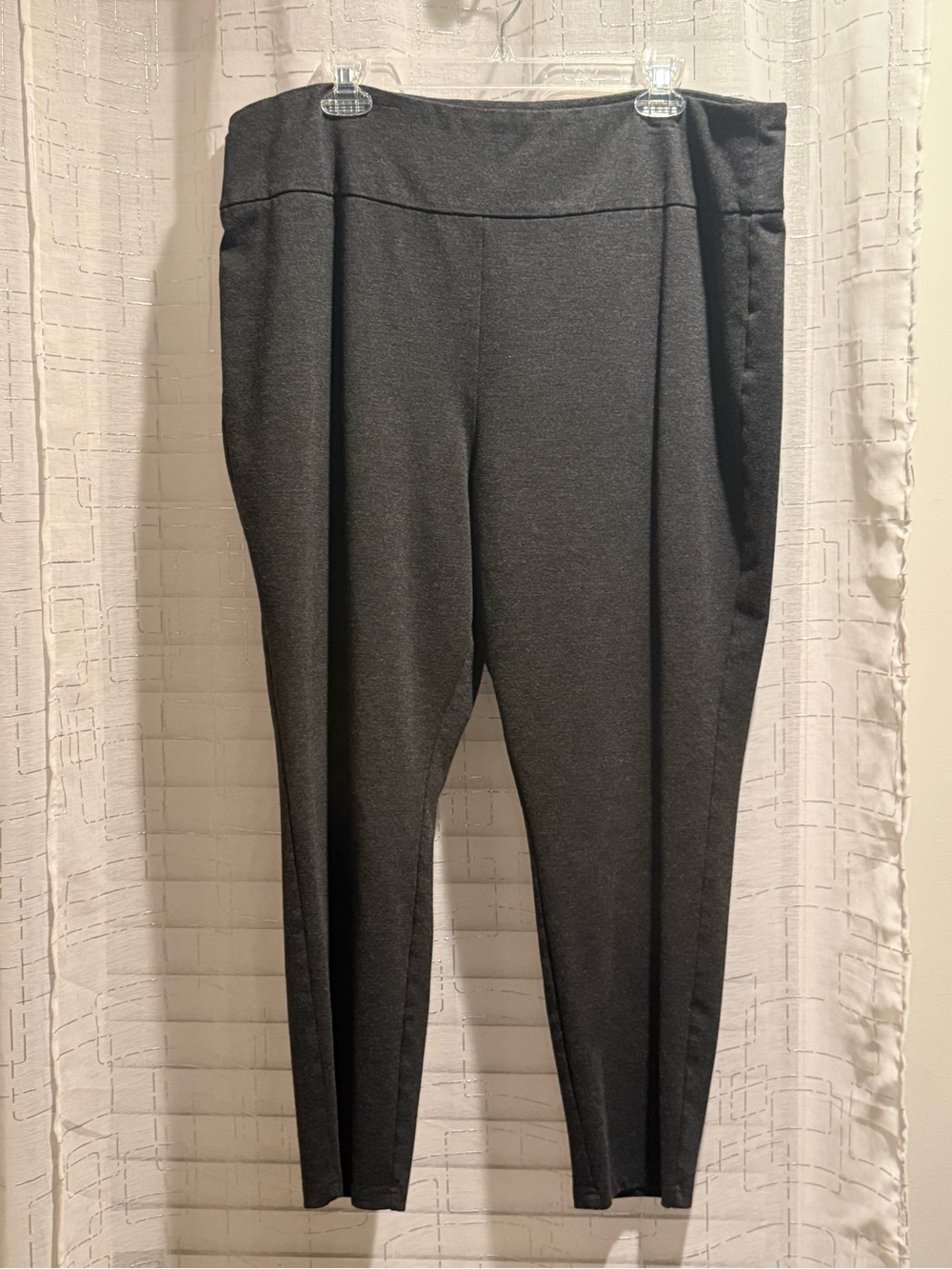 crown & ivy Charcoal Ponte Slim Pull-On Pants